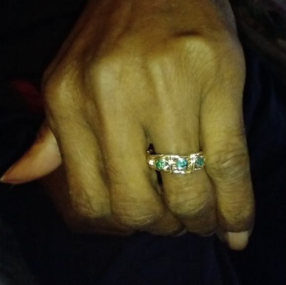 Meet your Posher, Laura - Picture 4 of 9